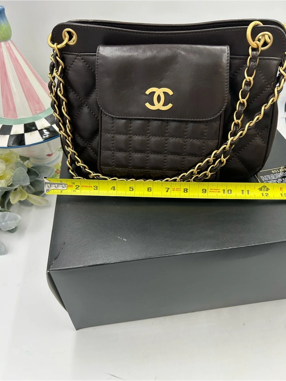 Women Chanel cargo pocket quilted shoulder bag made in France